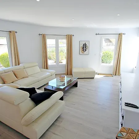 Villa Mama - With Stunning Views & Pri. Pool In *